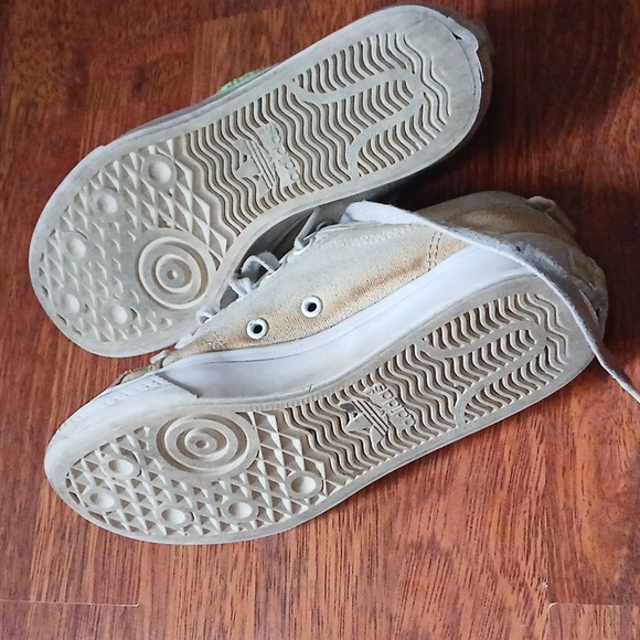 💟Adidas sneakers - Picture 6 of 11